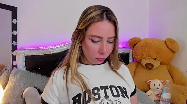 JanneKim online show from February 4, 8:28 pm