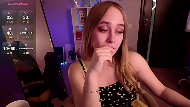 LianaBright online show from December 29, 5:42 am