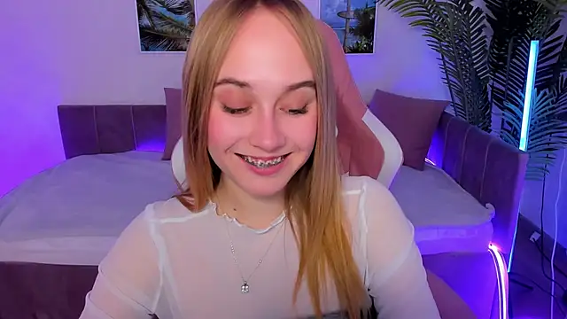 LianaBright online show from March 6, 11:47 am