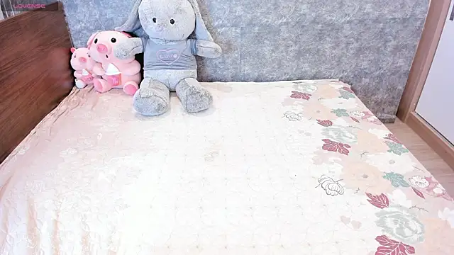  ANNACHAN  online show from December 26, 11:10 am