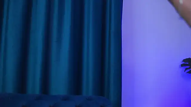 DeniseDevilles online show from May 23, 8:46 pm