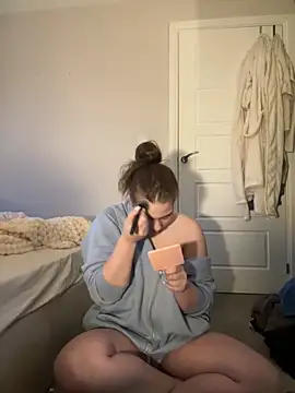 Snapshot of Krystal_Tx chatting on February 1, 8:29 am Krystal Tx online show from February 1, 8:29 am