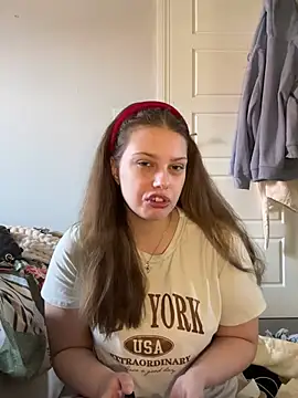 Snapshot of Krystal_Tx chatting on March 11, 10:40 am Krystal Tx online show from March 11, 10:40 am