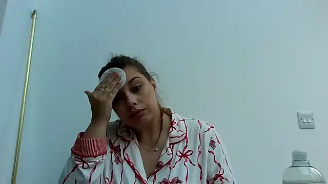 Snapshot of Krystal_Tx chatting on October 17, 7:22 am Krystal Tx online show from October 17, 7:22 am