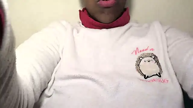 Snapshot of vanie chatting on August 1, 8:02 am vanie online show from August 1, 8:02 am