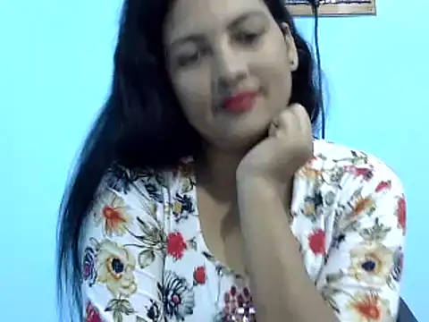 Snapshot of tripti2 chatting on February 22, 6:39 am tripti2 online show from February 22, 6:39 am