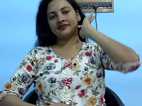 Snapshot of tripti2 chatting on February 22, 9:45 am tripti2 online show from February 22, 9:45 am