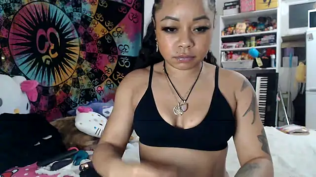 ChloeRebel online show from February 1, 4:11 am