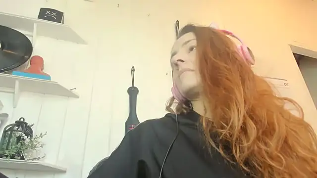 jessiburningheels online show from June 15, 1:02 pm