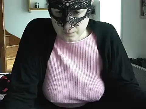 Snapshot of Lauzo21 chatting on March 13, 7:53 am Lauzo21 online show from March 13, 7:53 am