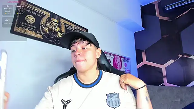 AbbySmiitth  online show from October 14, 7:03 pm