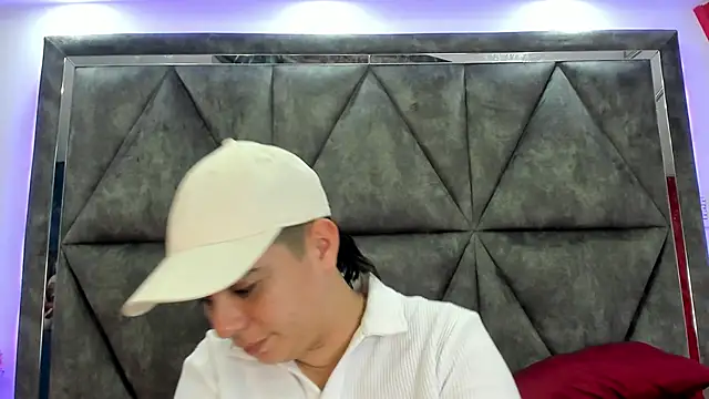 AbbySmiitth  online show from March 9, 10:14 pm