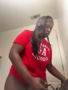 Snapshot of Insultedbalceni chatting on March 11, 5:35 pm Insultedbalceni online show from March 11, 5:35 pm