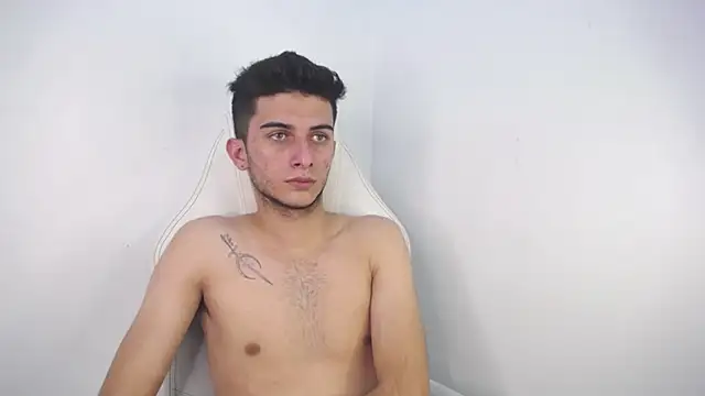 Snapshot of MrWilliseo chatting on February 4, 10:55 pm MrWilliseo online show from February 4, 10:55 pm