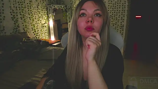 whoa-hoa-hoa-hoa-hoa online show from February 24, 8:29 pm