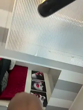 KENDER21  online show from March 4, 3:48 pm