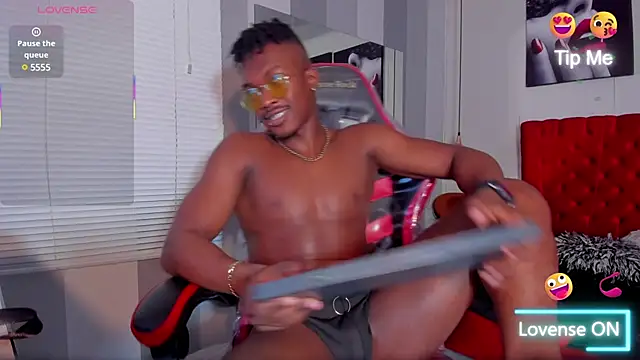 KENDER21  online show from March 6, 4:17 pm