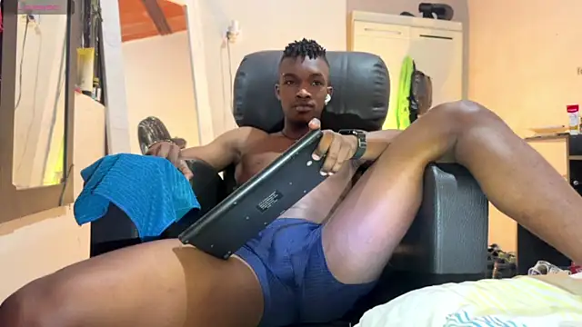 KENDER21  online show from January 9, 5:54 am