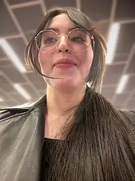 meow girl online show from February 27, 1:17 pm