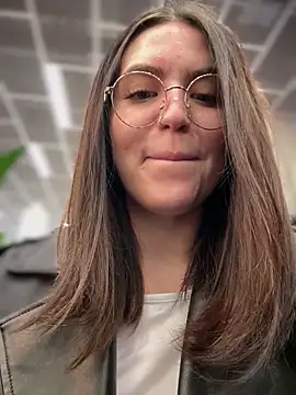 meow girl online show from October 11, 12:04 pm