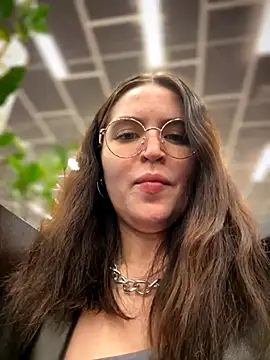 meow girl online show from November 8, 3:12 pm