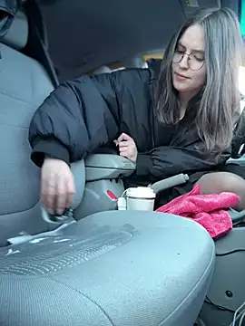 Snapshot of meow_girl chatting on January 18, 9:02 am meow girl online show from January 18, 9:02 am