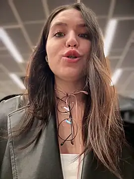 Snapshot of meow_girl chatting on February 2, 12:59 pm meow girl online show from February 2, 12:59 pm