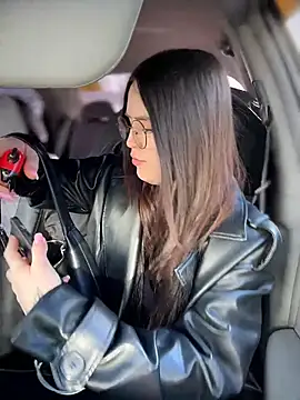 Snapshot of meow_girl chatting on February 25, 10:03 am meow girl online show from February 25, 10:03 am