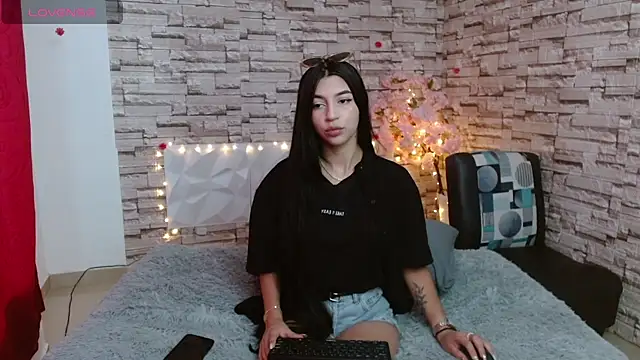 Snapshot of Vanse_lust chatting on February 8, 6:55 pm Vanse lust online show from February 8, 6:55 pm