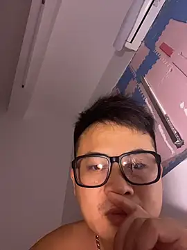 lixiaoshuai8 online show from October 9, 6:55 am