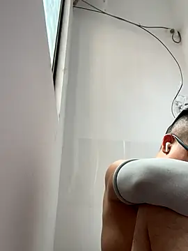 lixiaoshuai8 online show from October 20, 4:35 am