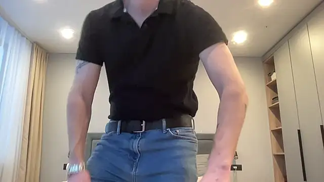 cute mark online show from January 7, 1:24 pm