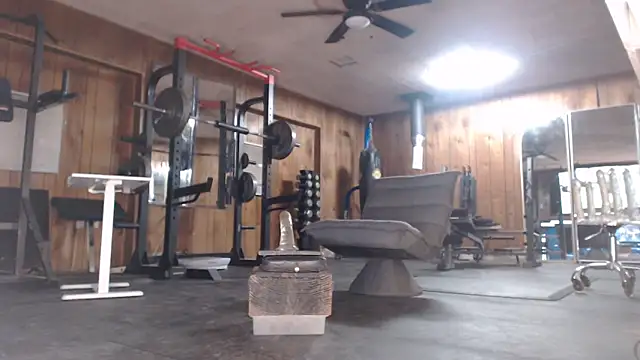 Snapshot of n8vpumpnhump chatting on February 19, 12:17 am n8vpumpnhump online show from February 19, 12:17 am