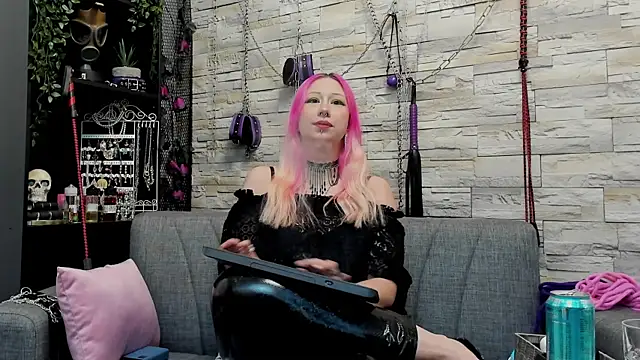 CruelMistress online show from December 24, 12:44 am