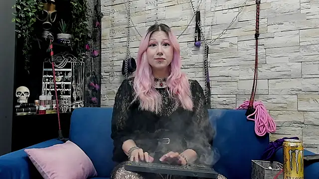 CruelMistress online show from March 17, 9:13 pm