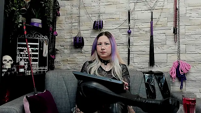 CruelMistress online show from February 12, 12:38 am