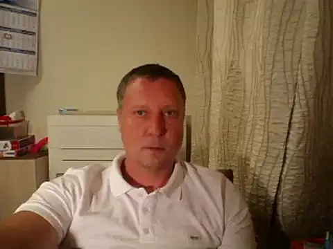 Snapshot of c6tm5 chatting on October 8, 7:06 am c6tm5 online show from October 8, 7:06 am