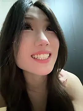 xyebobs online show from July 19, 4:11 pm
