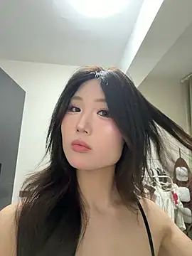 xyebobs online show from July 25, 4:15 pm