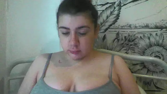 Snapshot of CamilaCherryX chatting on October 5, 2:26 pm CamilaCherryX online show from October 5, 2:26 pm