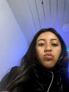 zoe connor19 online show from November 20, 7:35 pm