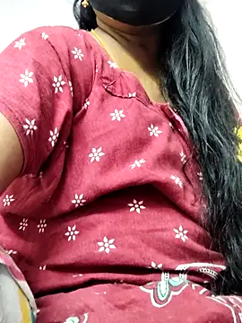Snapshot of Tamilrojanew chatting on May 29, 8:34 am Tamilrojanew online show from May 29, 8:34 am