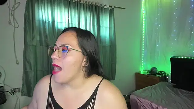 emily sweet13 online show from October 1, 12:33 pm