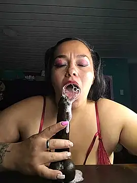 emily sweet13 online show from June 2, 1:40 am