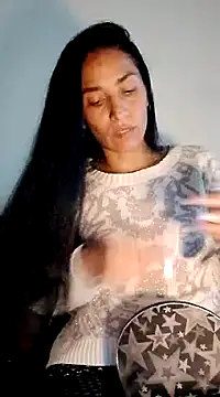 Snapshot of chloewildd_ chatting on January 17, 10:34 pm chloewildd online show from January 17, 10:34 pm