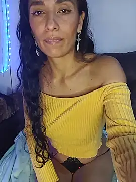 chloewildd  online show from June 7, 11:19 pm