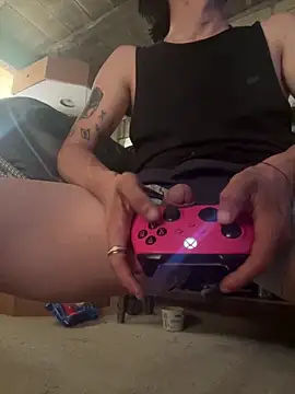 Snapshot of tripexnte chatting on February 20, 3:08 pm tripexnte online show from February 20, 3:08 pm