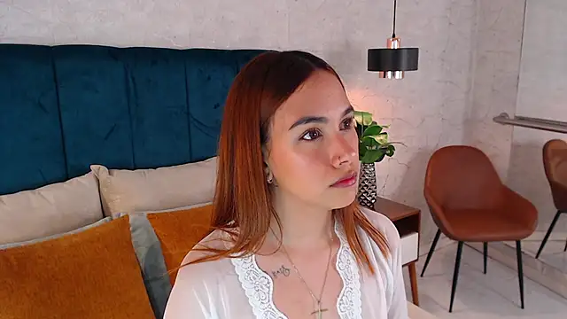 AdeleAndersonn online show from December 5, 7:43 pm