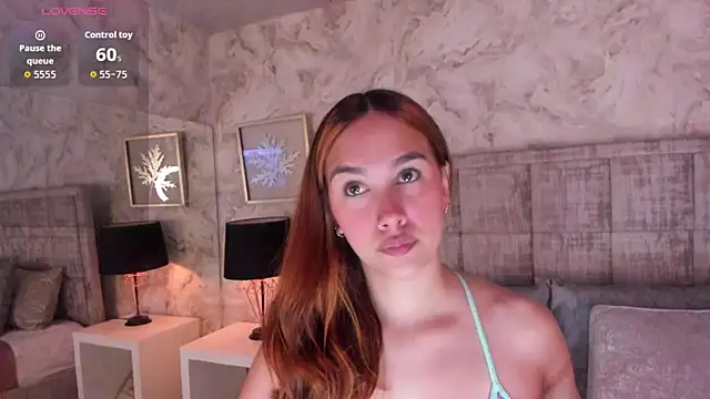 AdeleAndersonn online show from March 28, 1:00 pm