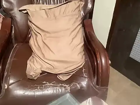 yourhero3466 online show from October 15, 4:40 pm